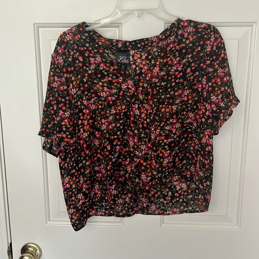 Floral top